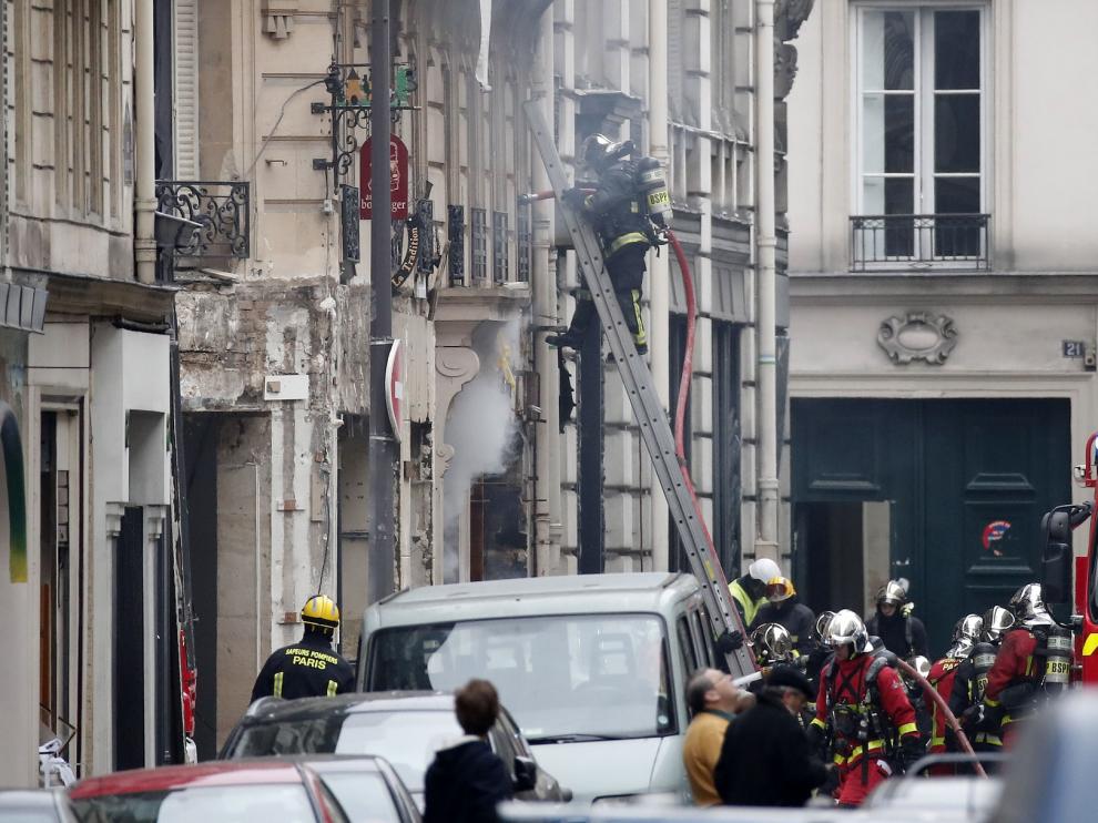 Una española muere en una explosión de gas en el centro de París