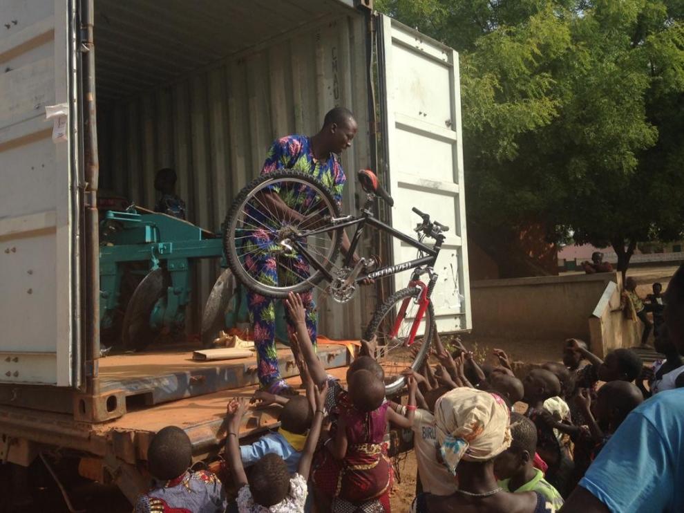 Llega a Benin el envío solidario de Ribagorza