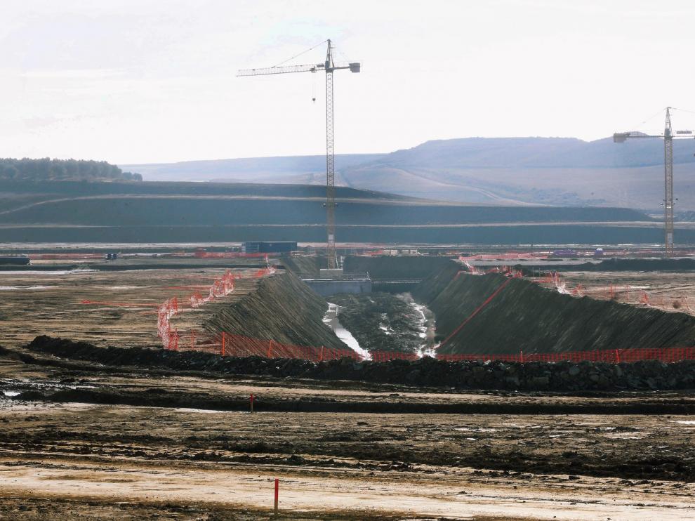 César Trillo: "Almudévar y Biscarrués son obras distintas pero hacen falta las dos"
