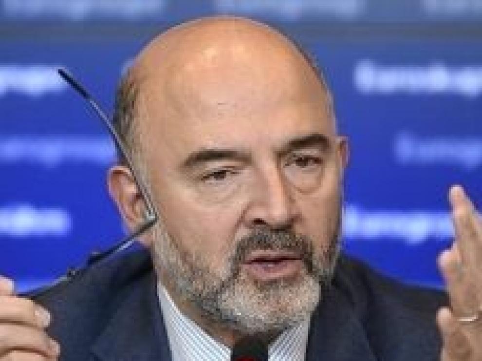 Moscovici: España saldrá "muy probablemente" del déficit excesivo en marzo