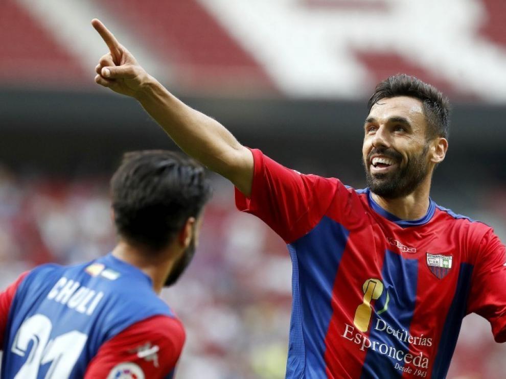 Enric Gallego ficha por el Huesca hasta junio de 2022
