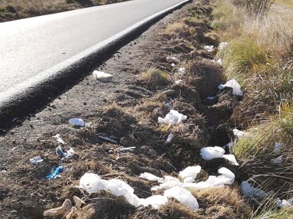 Basura en la carretera