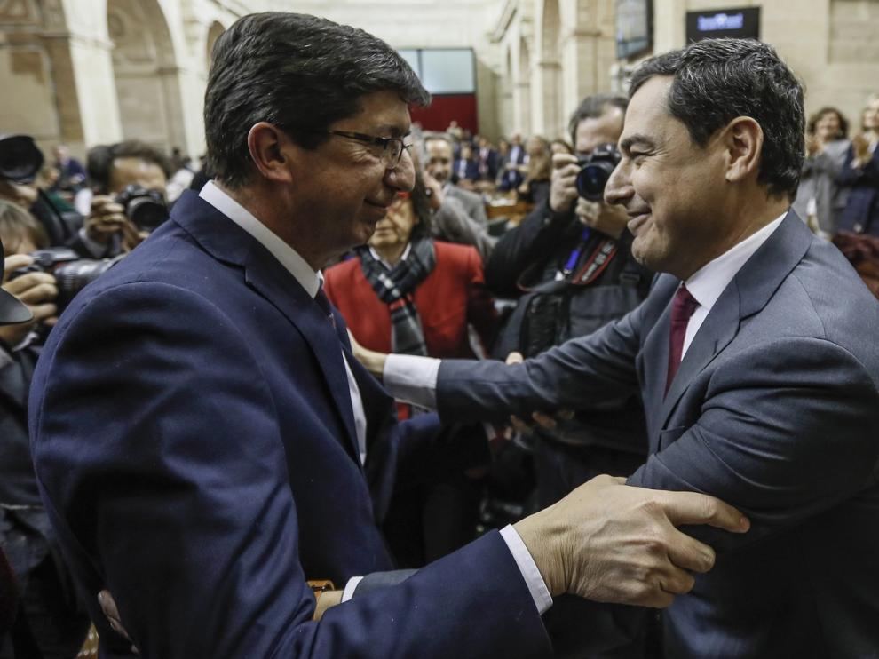 La alianza de PP, Cs y Vox lleva a Andalucía un cambio histórico