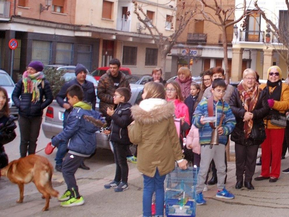 Hoguera y bendiciones a las mascotas en Sariñena
