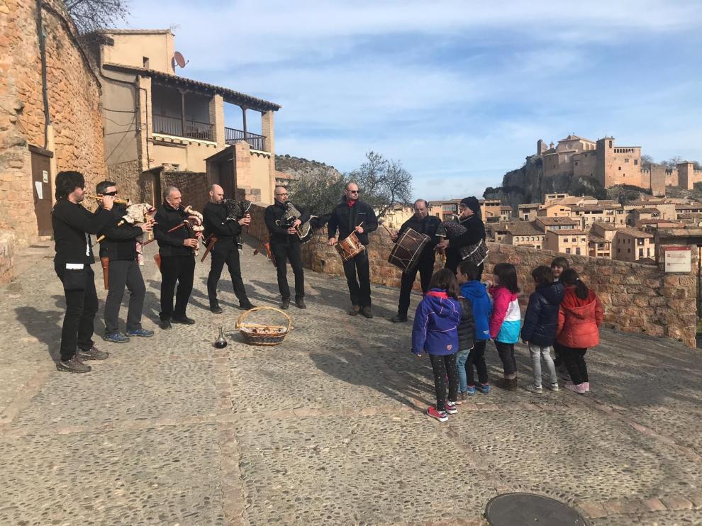 La comarca del Somontano celebra las fiestas de los "santos barbudos"