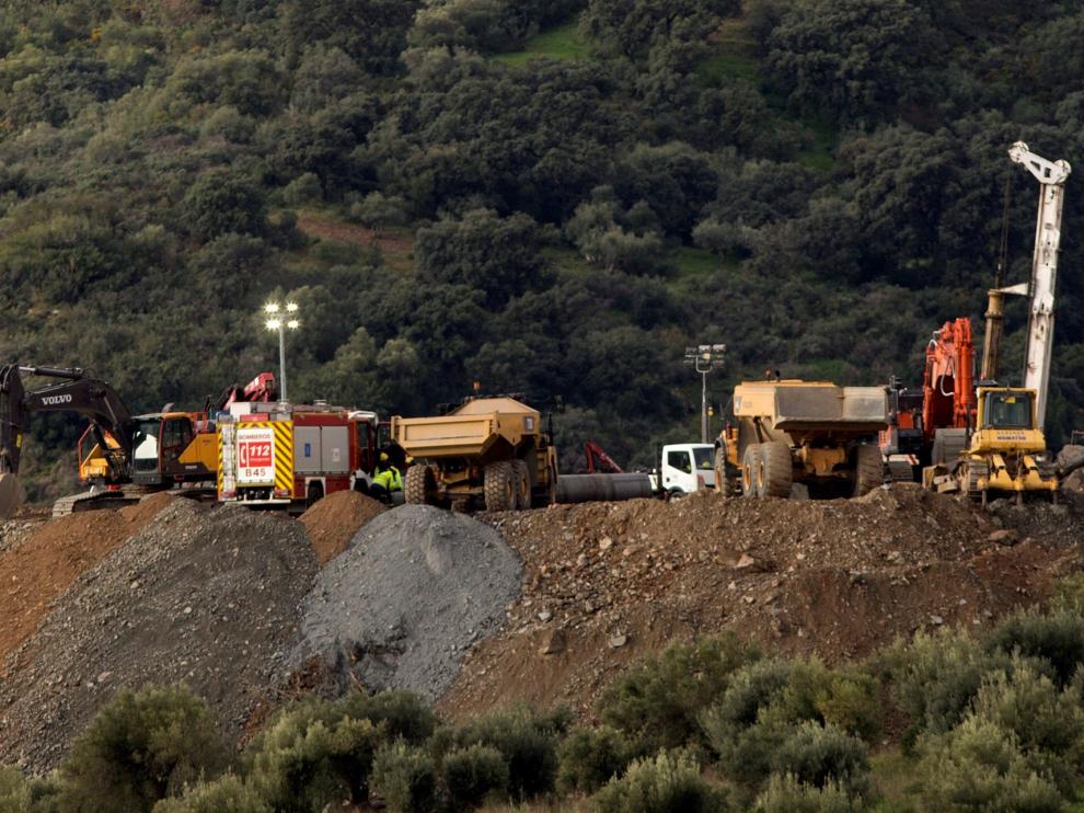 Perforados 40 de los 60 metros del túnel vertical para rescatar a Julen