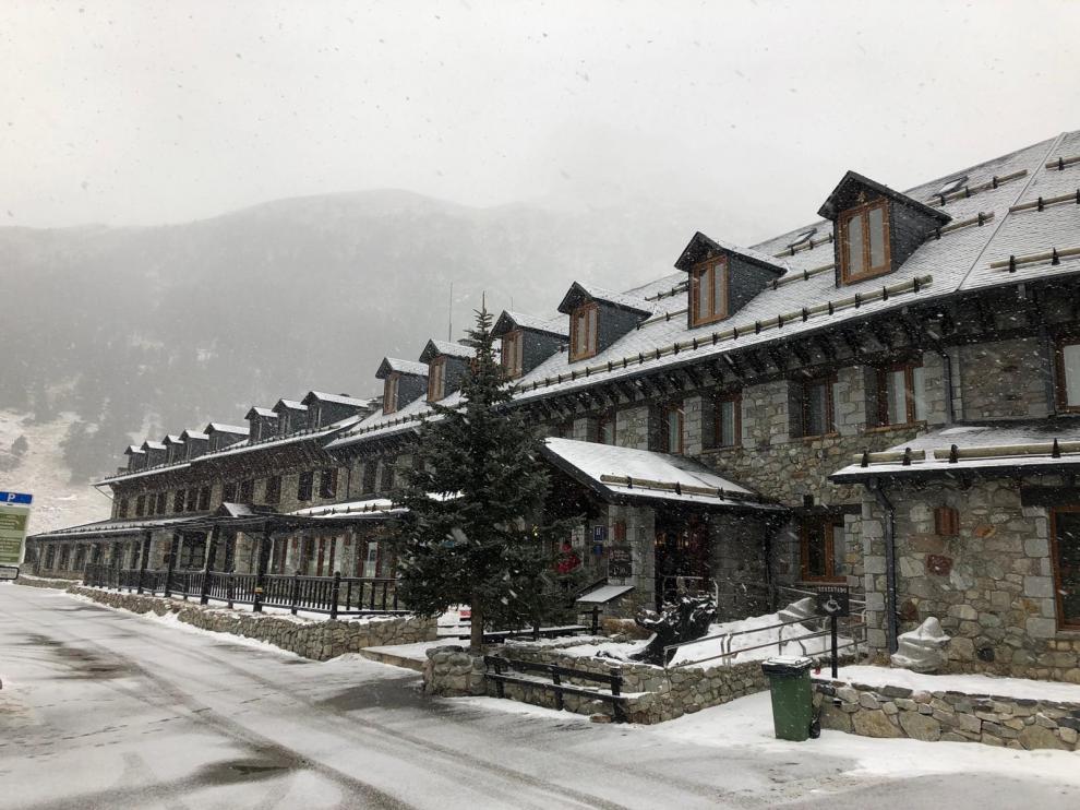 Nevadas débiles en el Pirineo a la espera del frente de este martes