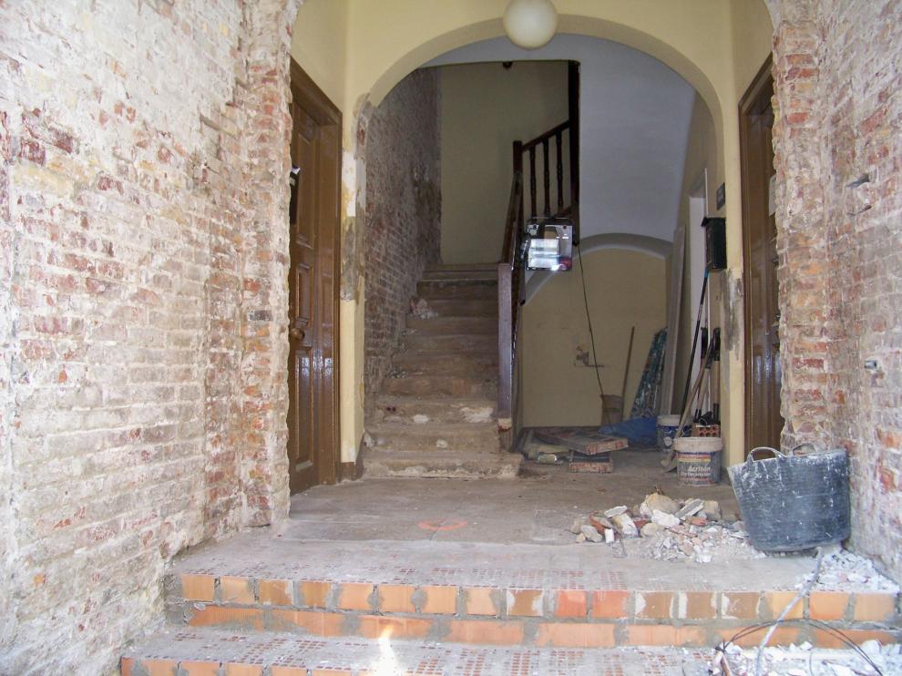 Arranca en Fraga la remodelación del acceso al antiguo edificio de Correos