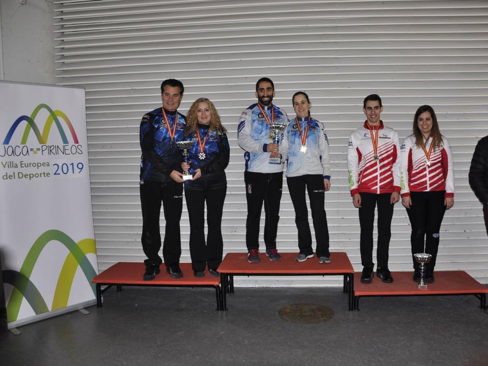 CH Jaca, lejos del podio en el Nacional de dobles mixtos
