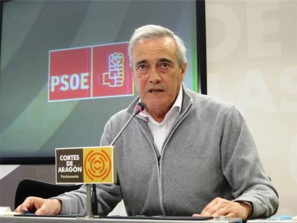 El AVE de bajo coste se aplaza entre críticas de PP, PSOE y PAR