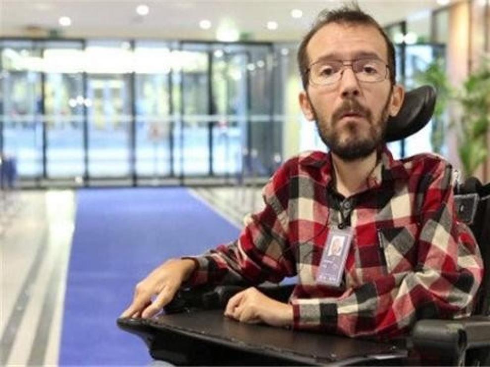 Ratifican la sanción a Echenique por su asistente