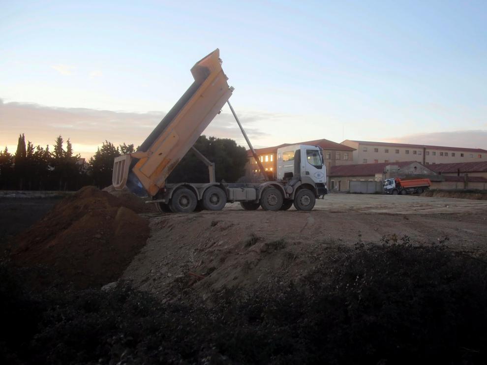 Empiezan las obras en los terrenos para la ampliación del cuartel Sancho Ramírez de Huesca