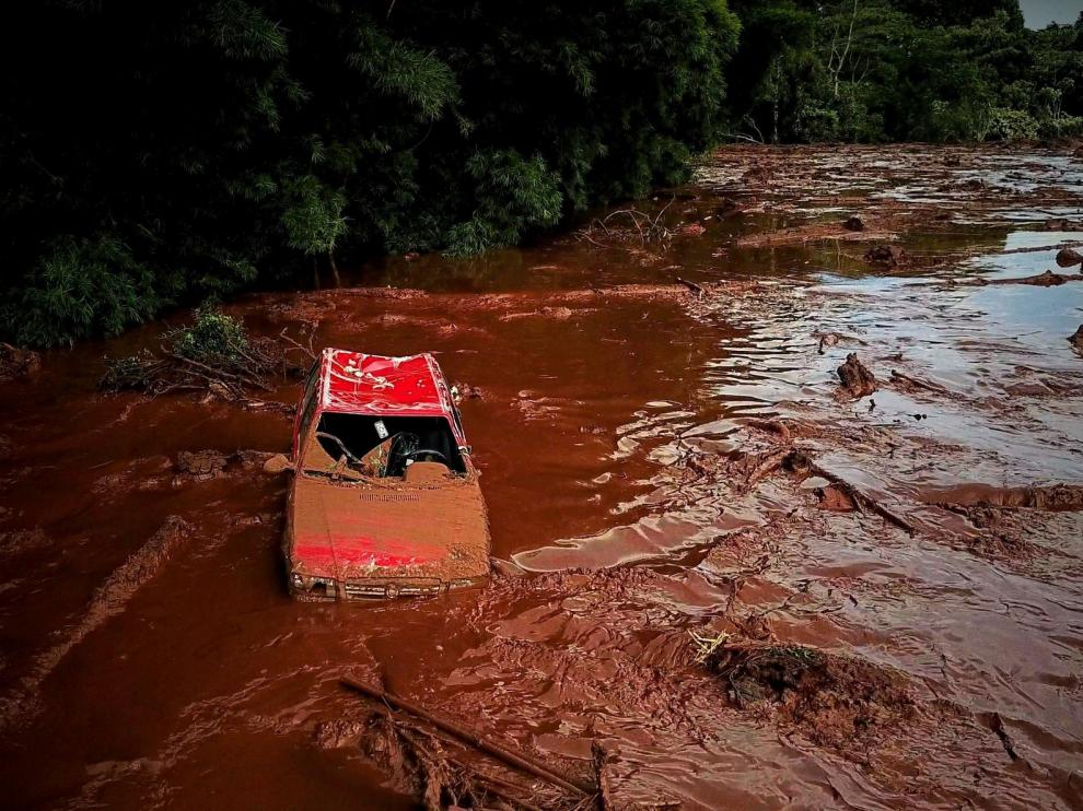 La ruptura de una represa en Brasil deja 24 víctimas
