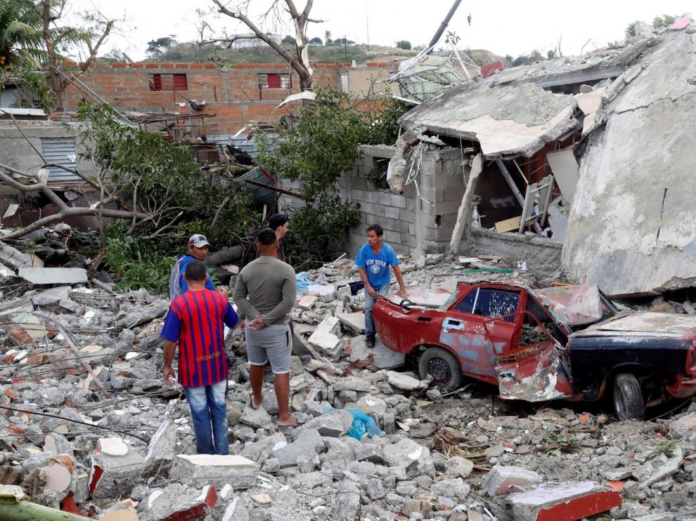 Tres muertos y 172 heridos tras el paso de un tornado por La Habana