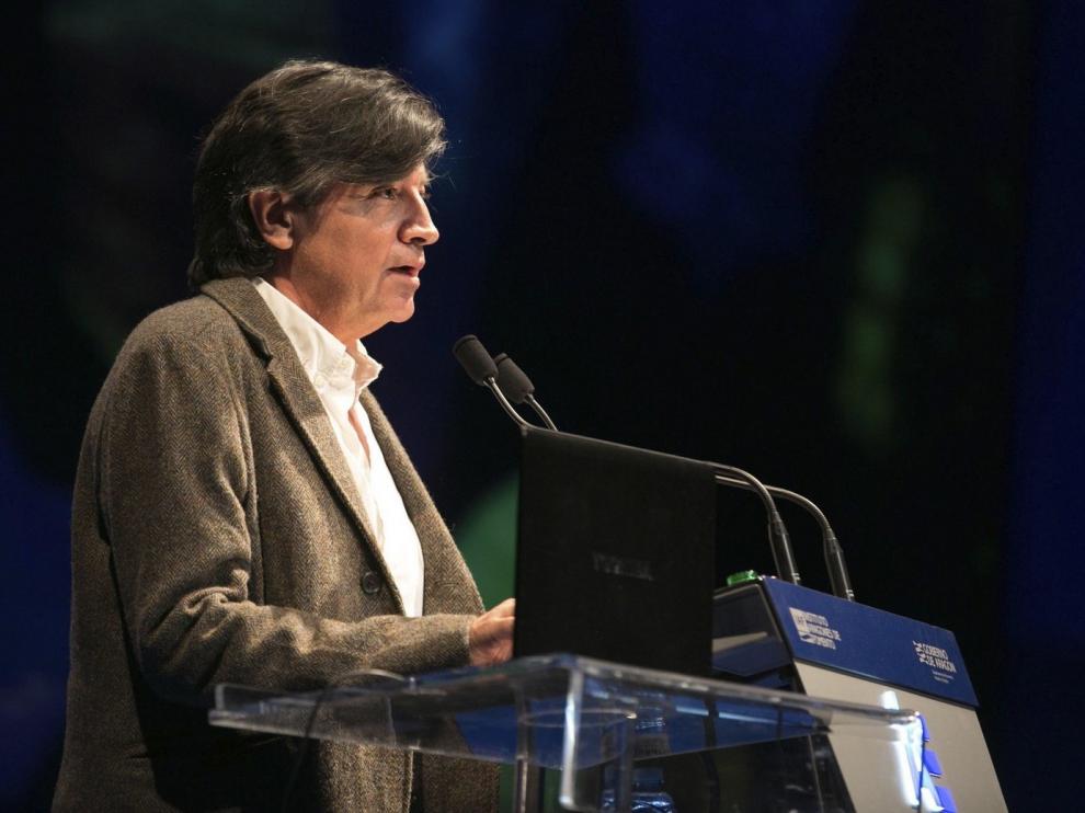 López-Otín cree que la retirada de sus artículos es "dañina"