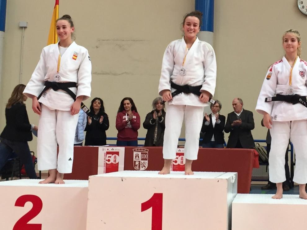 La judoca Belén Martínez, de la Escuela Samurai de Huesca, logra el oro en Salamanca