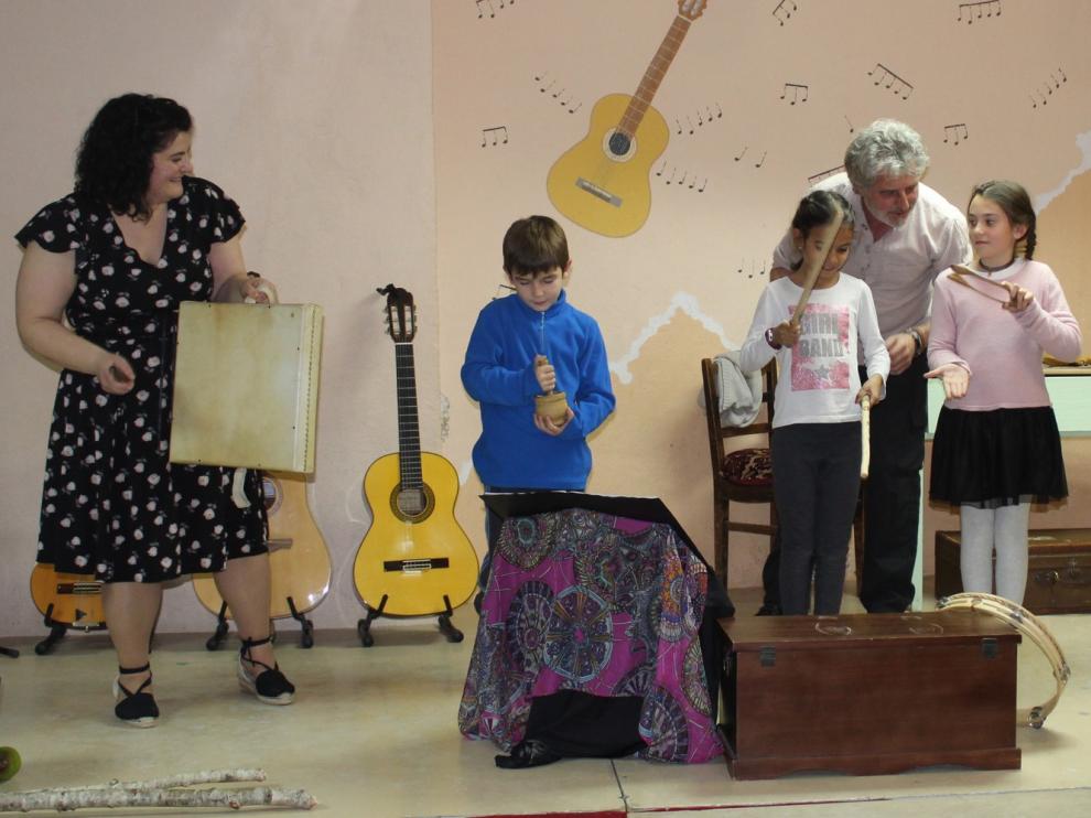 Música, baile, gastronomía y homenajes en Azanuy