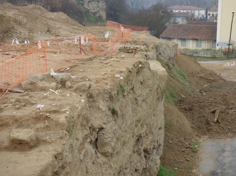 Los estudios arqueológicos en la carretera de Salas continúan hasta el final