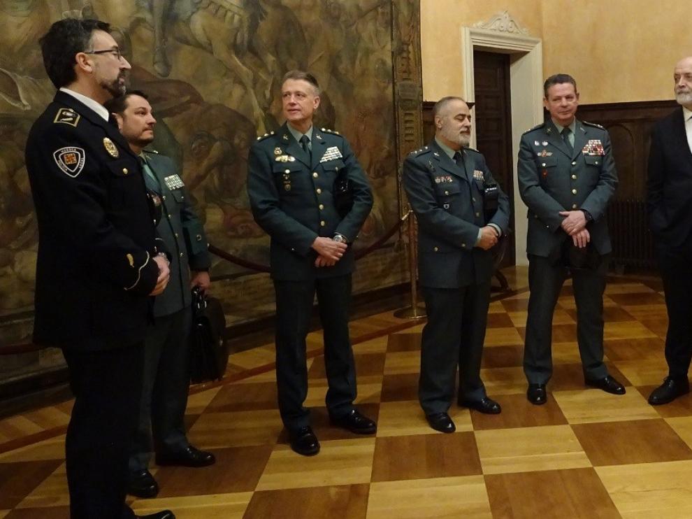 El director General de la Guardia Civil se reúne con los responsables de las unidades de la Comandancia de Huesca