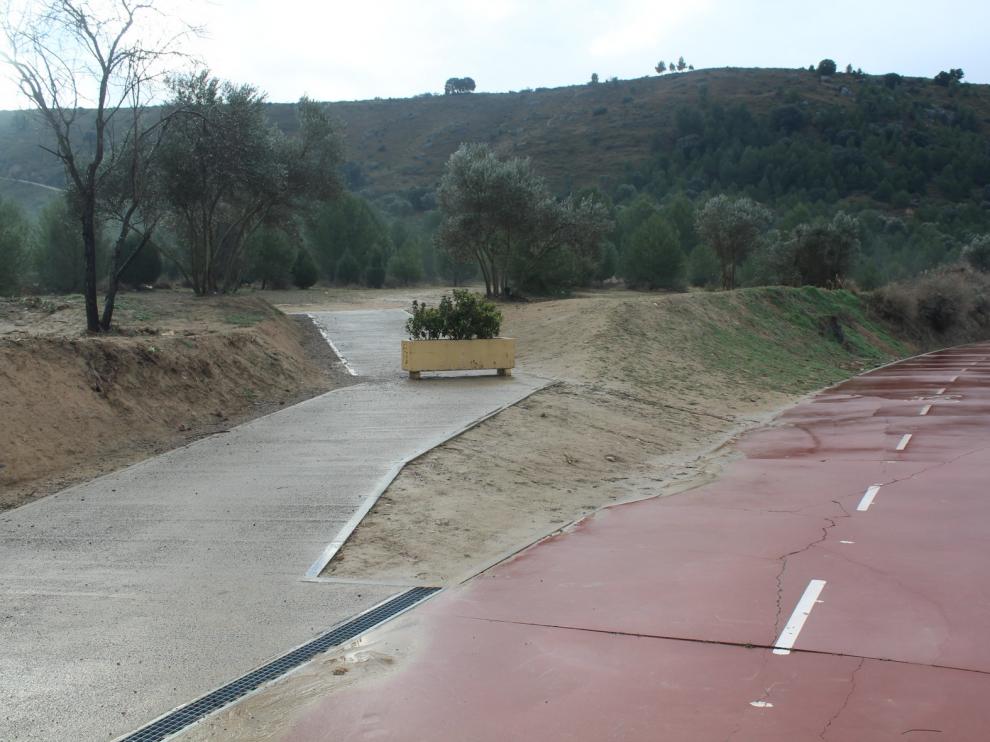 Monzón cuenta con un acceso a la Fuente del Saso por la rambla del Canal de Aragón y Cataluña