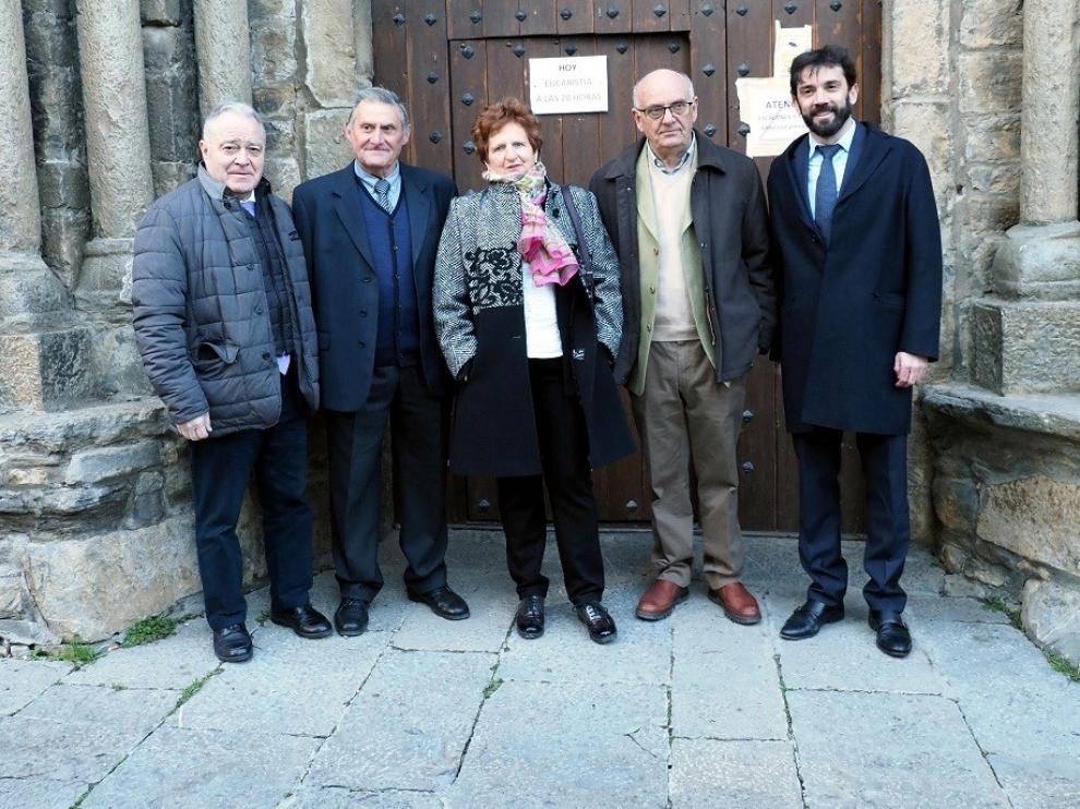 Cálido homenaje al refugio de Viadós y el párroco Cabrero en los Premios Cruz de Sobrarbe