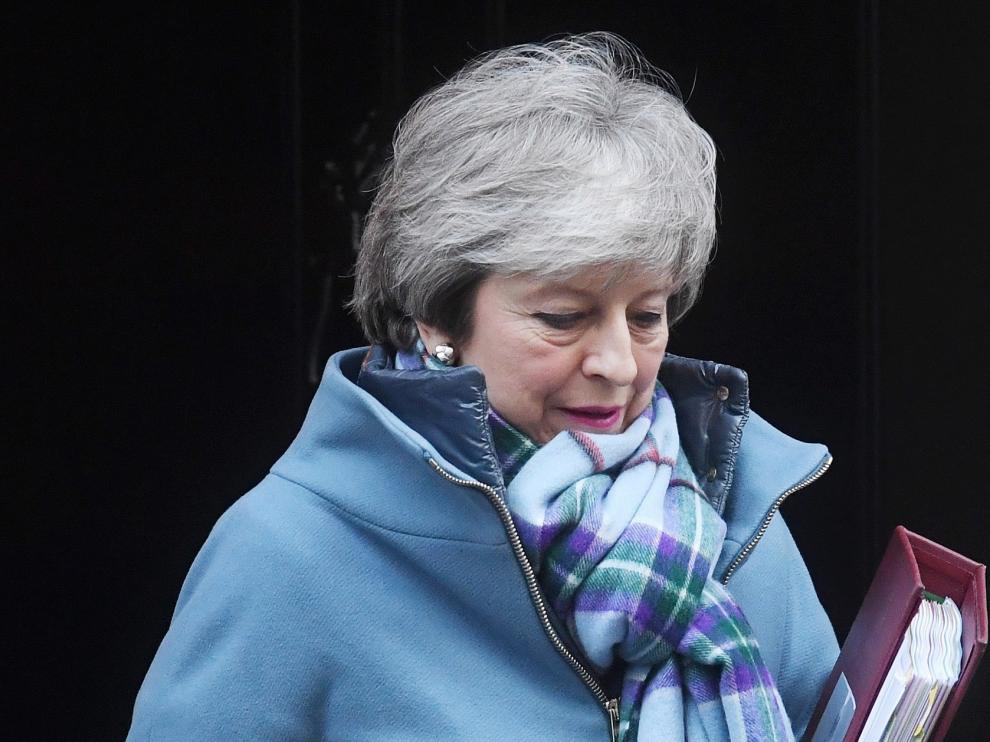 May busca ante la UE que se facilite su "brexit"