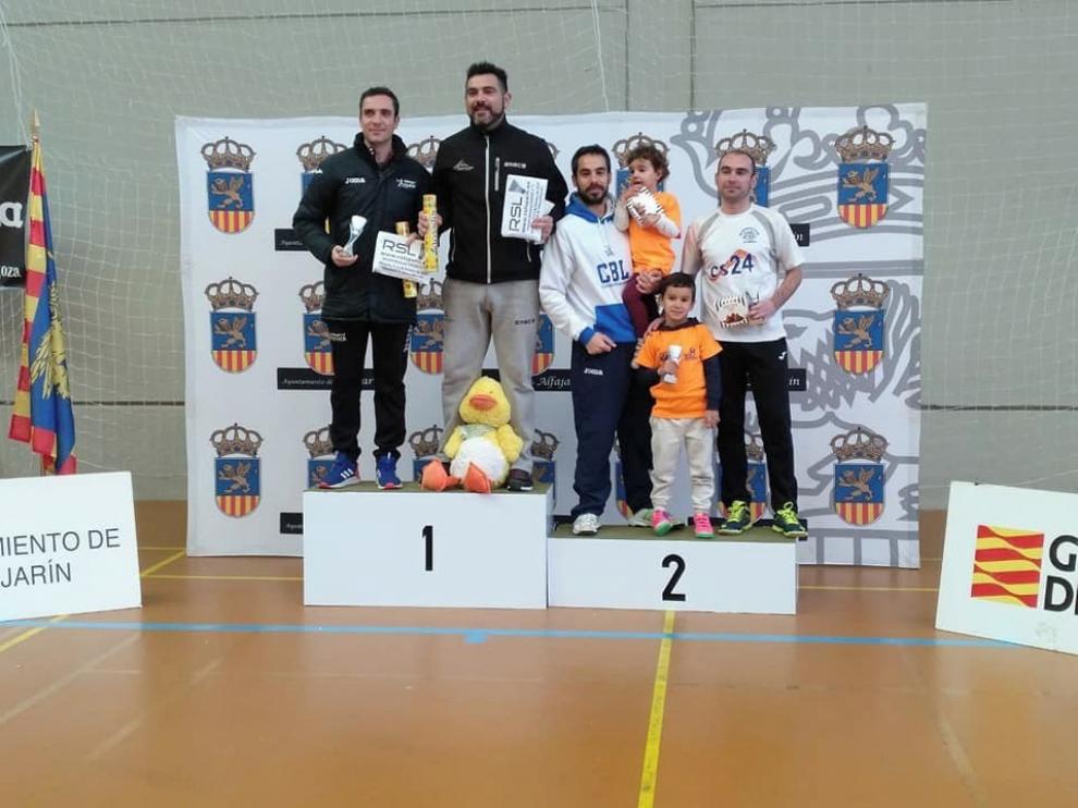 Los jugadores altoaragoneses de badminton brillan en Alfajarín y Lérida