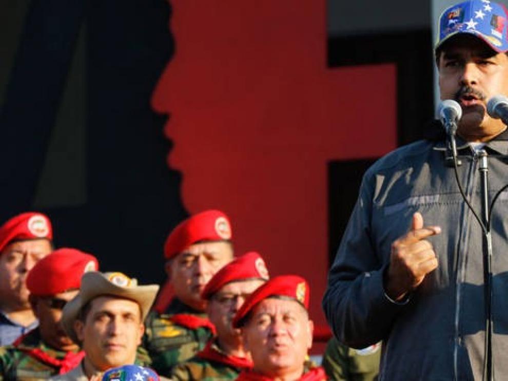 Maduro ve "cobarde" el apoyo de Pedro Sánchez