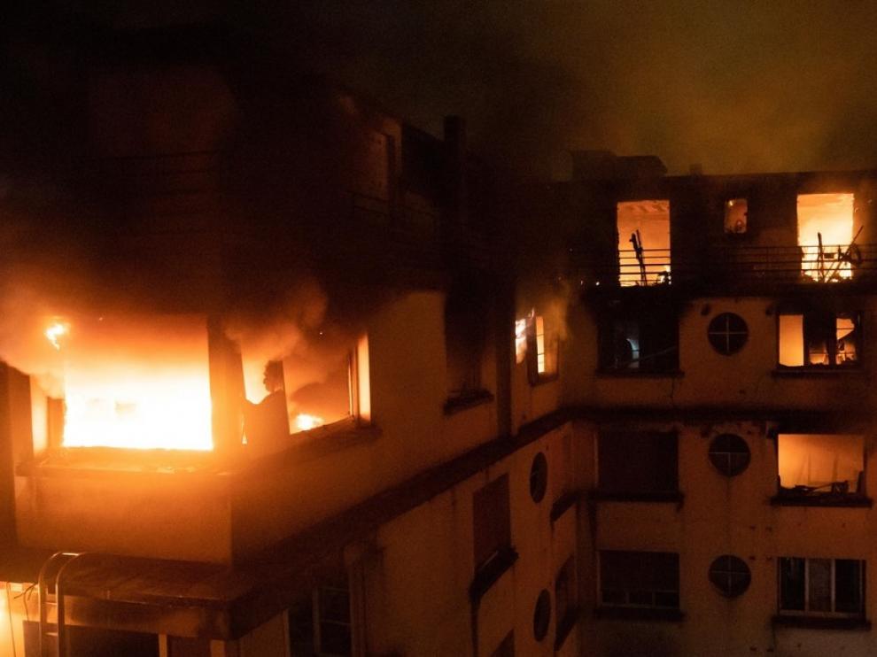 Una detenida en relación con el incendio que causó ocho muertos en París