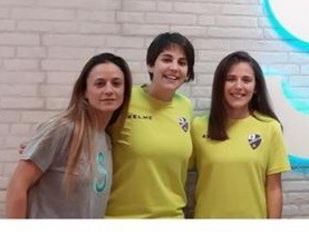 Los equipos femeninos del Huesca, de la mano con el Centro Sinergia Salud