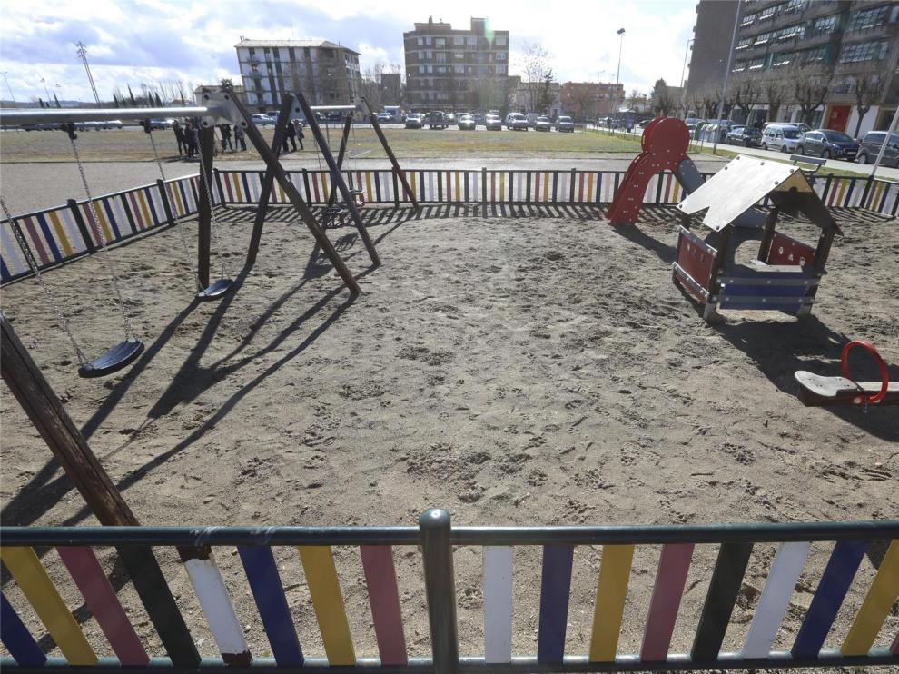 Cambiar reclama saber los plazos de construcción del centro de salud y las viviendas en el solar de la cárcel de Huesca