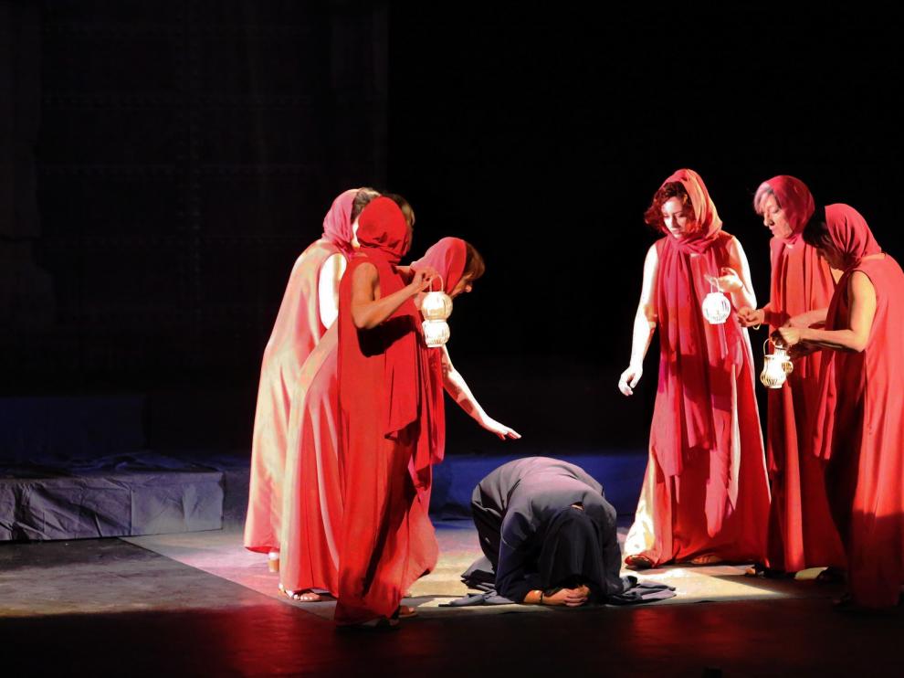 Impactante montaje de Medea