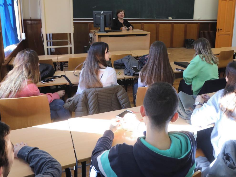 Los futuros docentes se interesan por la salud visual de los escolares