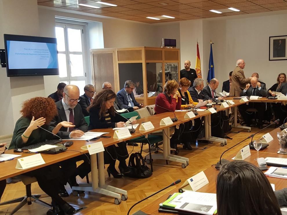 Aragón pide una "respuesta específica" a la transición energética