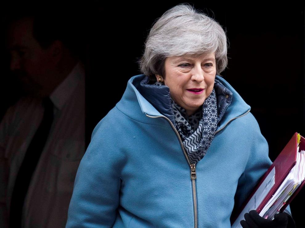 May trabaja para concretar el 29 de marzo el "brexit" con acuerdo