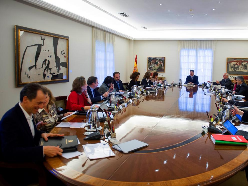 El Gobierno aprueba el Ingreso Vital y fija en 461,5 euros el mínimo mensual garantizado