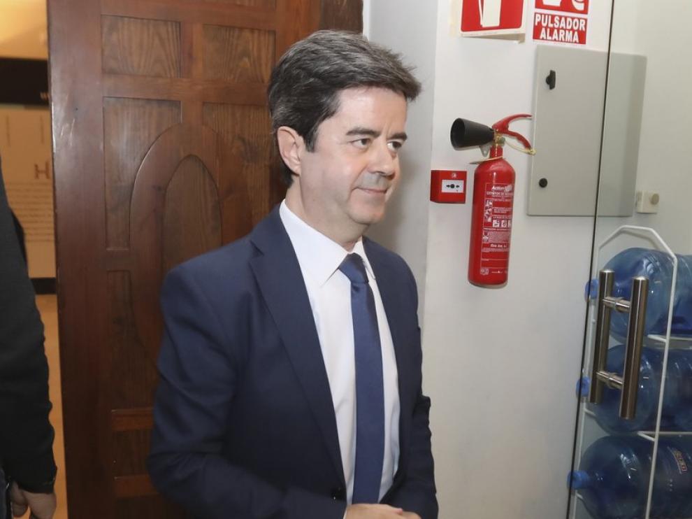 Felipe no se da por "satisfecho" con la nueva ley financiación local