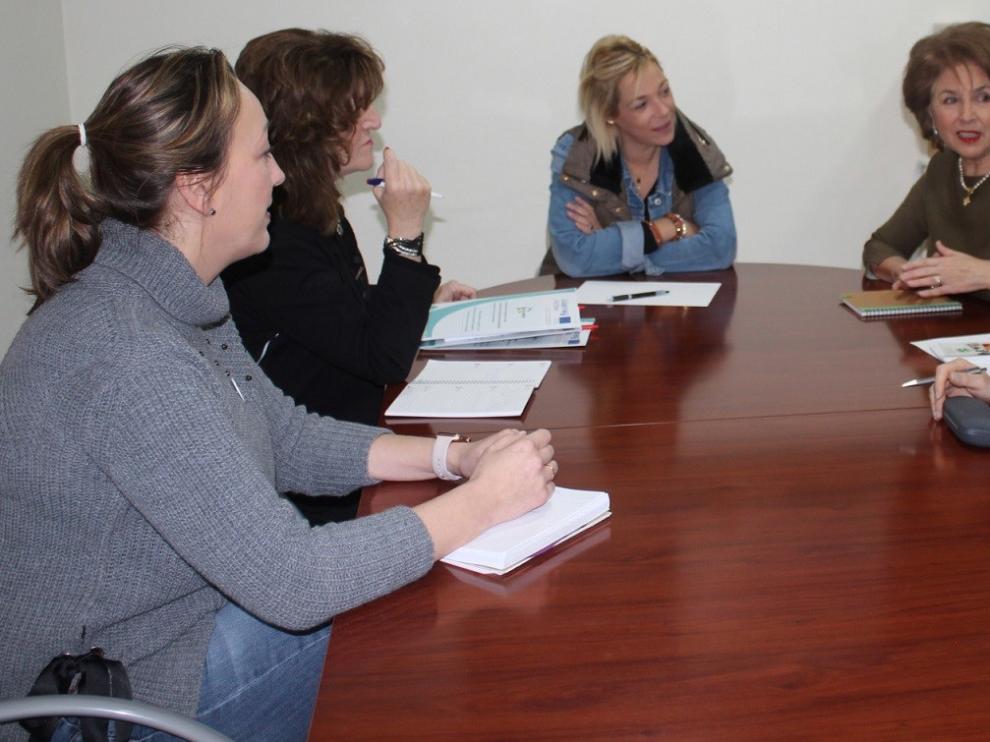 La Asociación de padres y amigos de sordociegos se interesa por el proyecto Se Canto