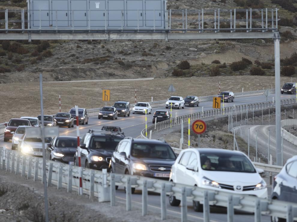 Retenciones en el puerto de Monrepós desde las 17 hasta las 20:30, en el regreso de las estaciones