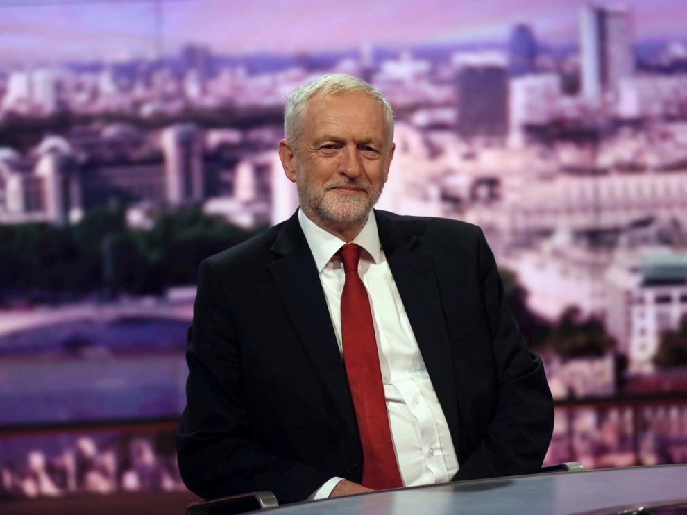 Siete laboristas dejan el partido en oposición a Corbyn