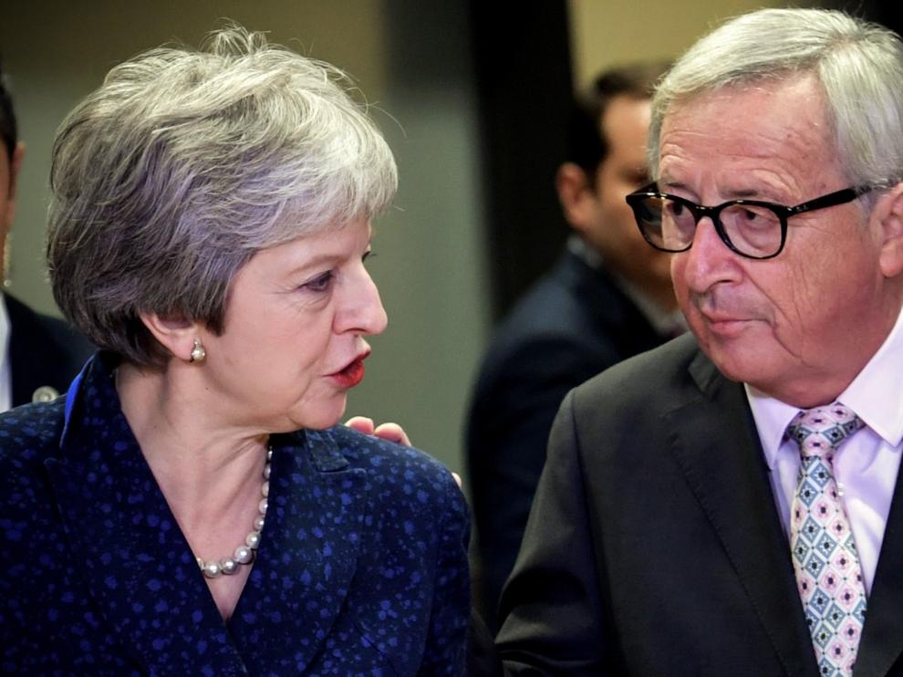 Juncker y May se reunirán este miércoles por la tarde en Bruselas
