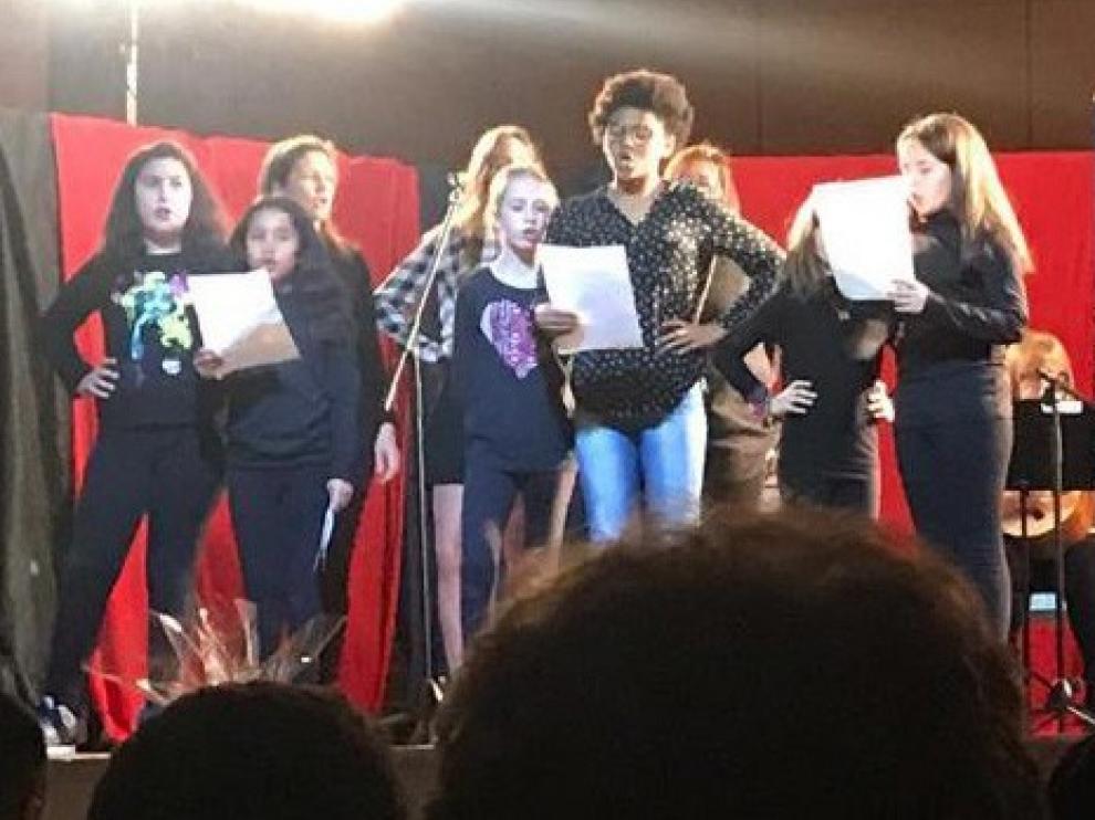 Ballobar reúne a numeroso público en un festival solidario con Manos Unidas