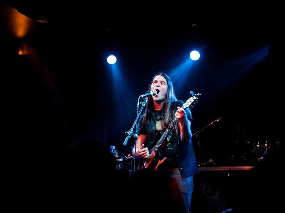 Juako Malavirgen estrena su espectáculo "Cantando por los codos" en Huesca este viernes