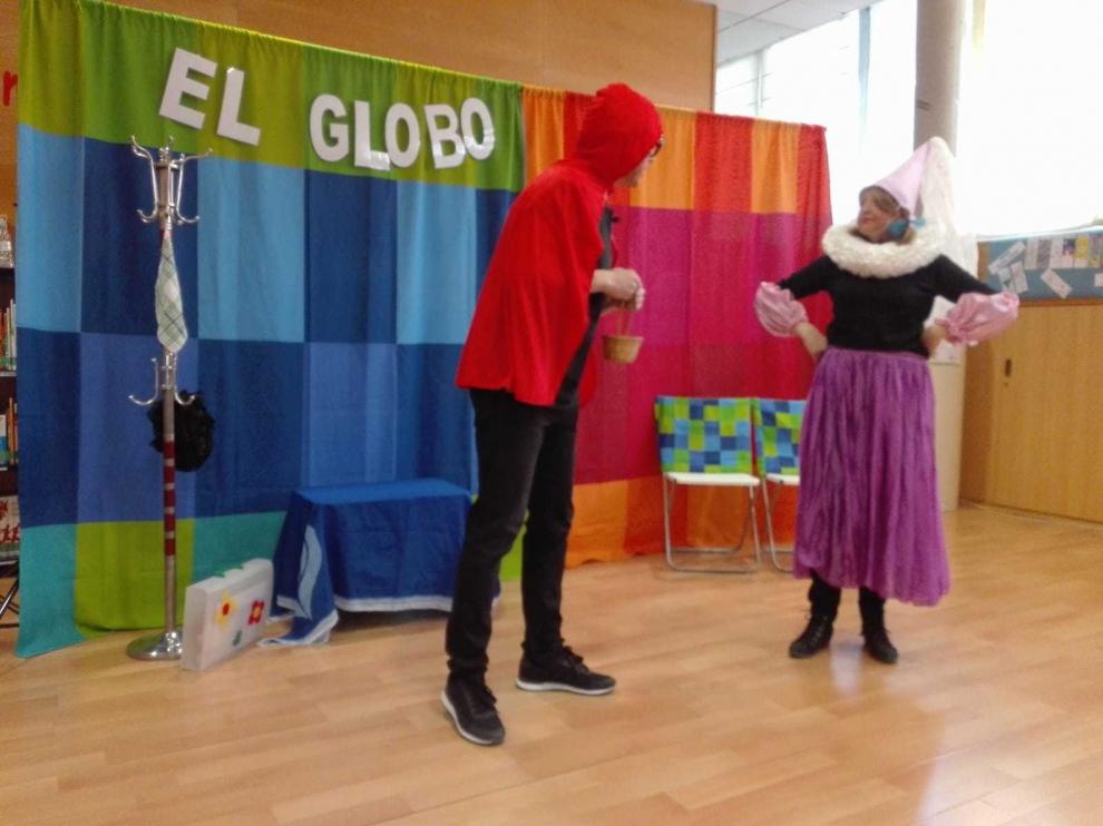 Casi 400 personas disfrutan del aniversario de la Biblioteca Municipal Ramón J. Sender