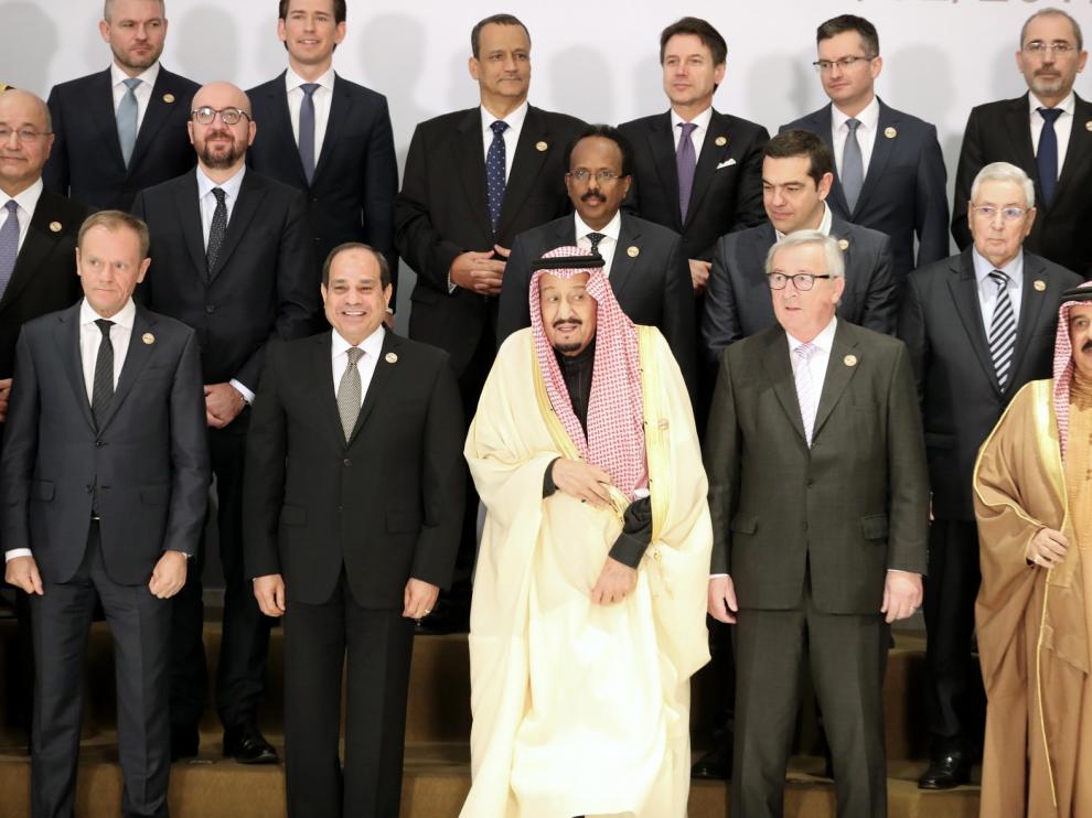 Europeos y árabes difieren en su primera cumbre
