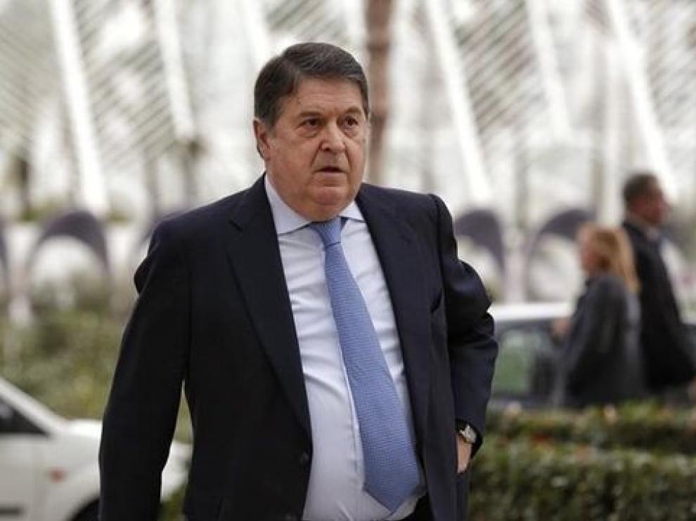 Olivas asegura que rechazó inicialmente fusionar a Bancaja con Caja Madrid