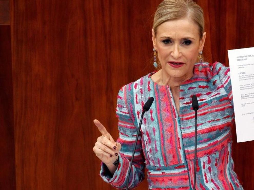 Fiscalía pide 3 años de cárcel a Cifuentes por falsificación de su máster