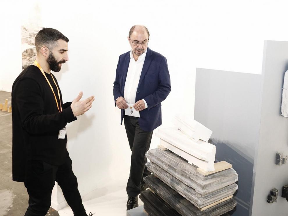 Lambán se compromete a apoyar la proyección de los creadores aragoneses fuera de Aragón