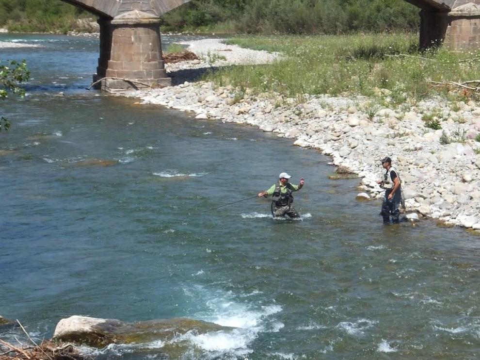 Caza y pesca se rigen por la orden del Ministerio