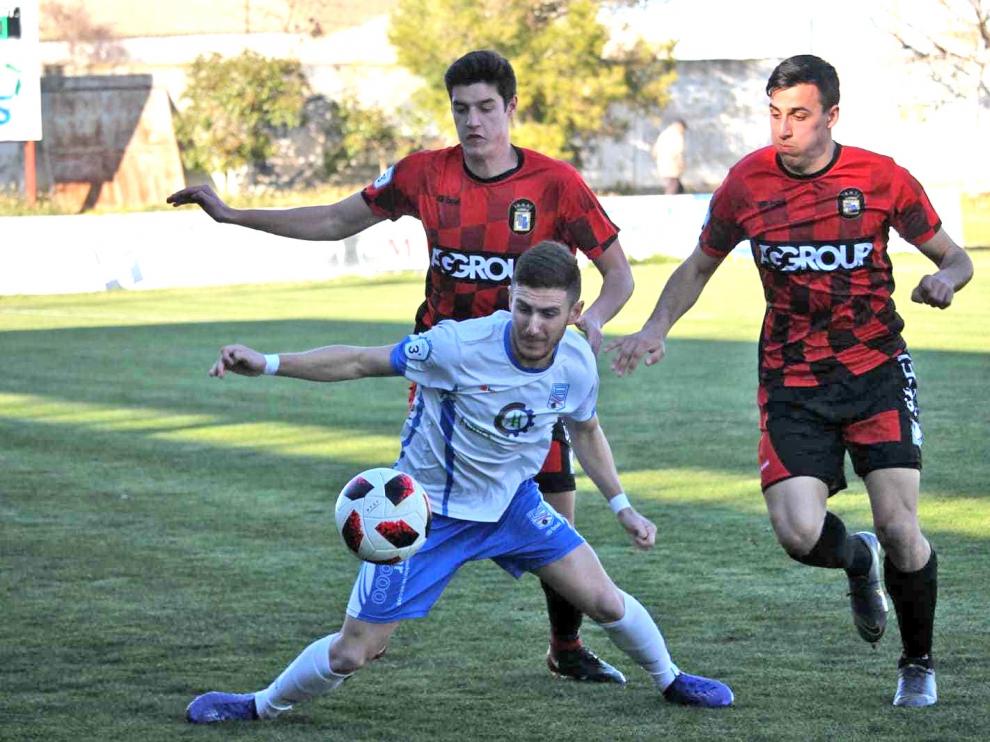 El Sariñena deja los puntos en casa ante un rival directo